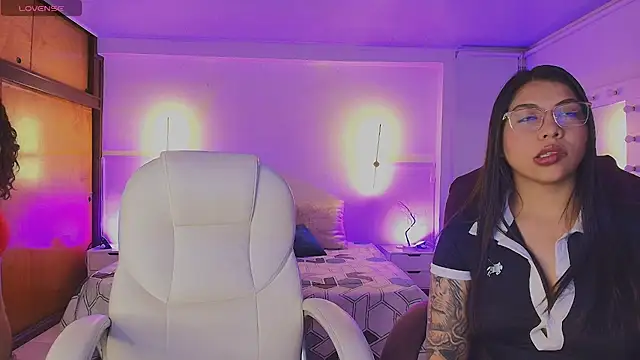 kloe28 online show from July 3, 4:07 am