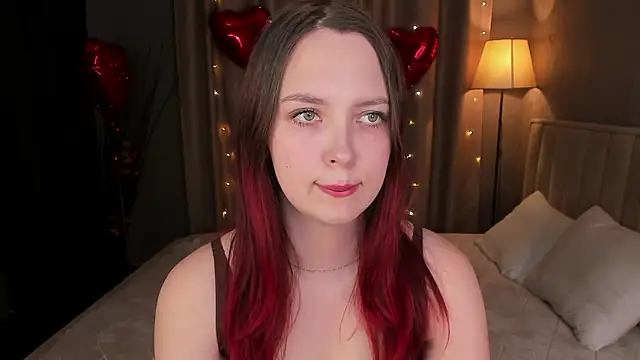 Monica  Queen online show from February 17, 5:07 am