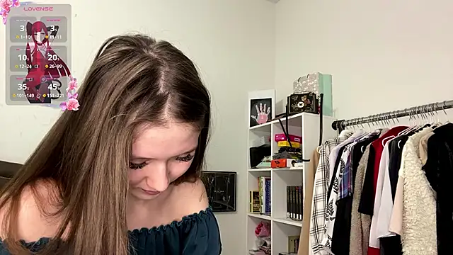 Denny Yorgeritai online show from December 4, 1:02 pm