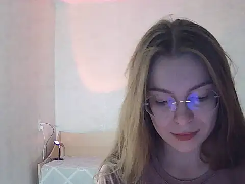 Melirynn online show from October 27, 6:24 pm