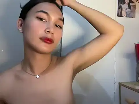 FelicityLincoln online show from April 19, 3:12 pm