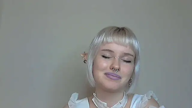 Paradoxy  online show from November 27, 9:28 pm