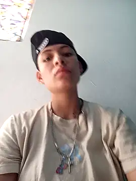 Snapshot of Owen_tomboy chatting on October 14, 5:59 pm Owen tomboy online show from October 14, 5:59 pm