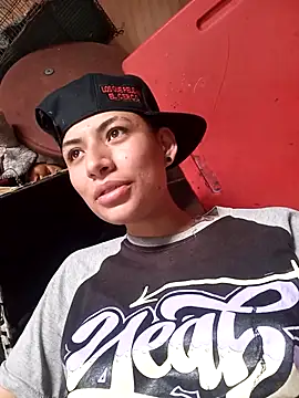 Snapshot of Owen_tomboy chatting on September 28, 6:46 pm Owen tomboy online show from September 28, 6:46 pm
