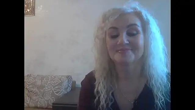 LadySexyBlond online show from May 18, 3:16 am