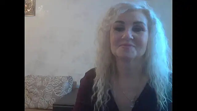 LadySexyBlond online show from May 11, 5:31 am