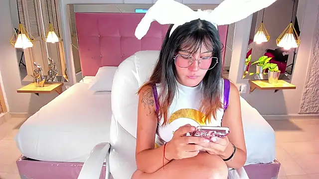 LillyWillss online show from November 30, 12:31 pm