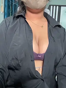 Lisa afreen online show from June 19, 3:59 pm