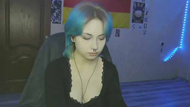 LeisaHopperstad online show from February 26, 2:38 pm