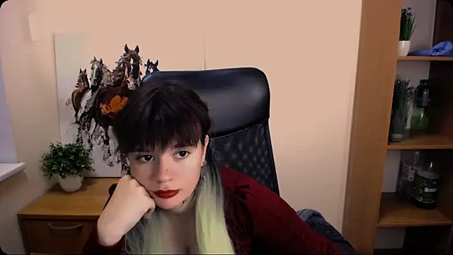 Snapshot of Dream_Caster_ chatting on October 11, 12:41 pm Dream Caster online show from October 11, 12:41 pm