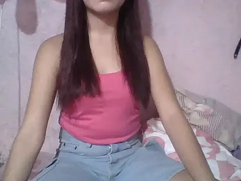 SweetPussie18x online show from June 18, 1:27 pm
