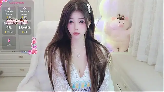 Coco-Di online show from May 6, 2:15 am