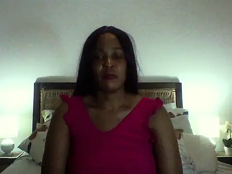 Snapshot of Blacksashaxx chatting on October 1, 5:29 pm Blacksashaxx online show from October 1, 5:29 pm