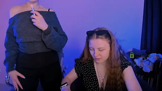 leslie bird online show from November 12, 1:31 pm