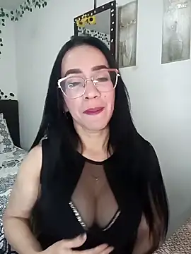 YaraDuartee online show from March 2, 12:32 am