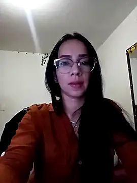 YaraDuartee online show from October 10, 10:58 pm