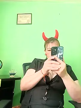 VANESSA  01 online show from November 1, 2:10 pm