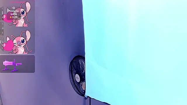 Caroline Millerr online show from November 8, 9:53 pm