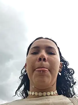  TOMOE online show from October 21, 6:45 pm