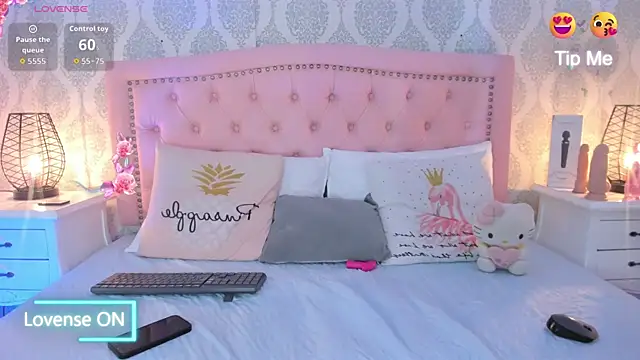 kendallspears 1 online show from October 28, 3:45 am