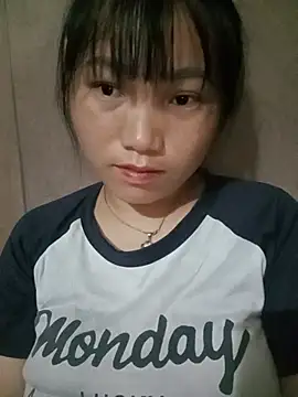 min-xinh online show from July 6, 8:33 pm