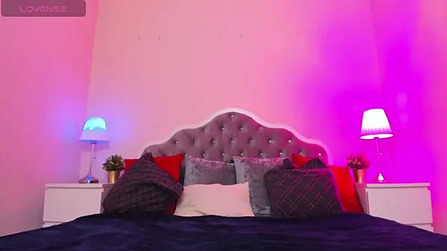 CamillaDreamer online show from October 7, 4:22 pm