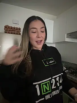 Mariana gom online show from June 16, 12:39 pm