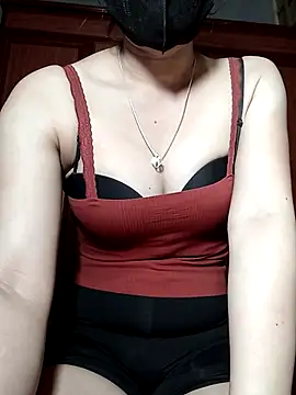 Snapshot of LenaCii chatting on October 16, 6:43 pm LenaCii online show from October 16, 6:43 pm