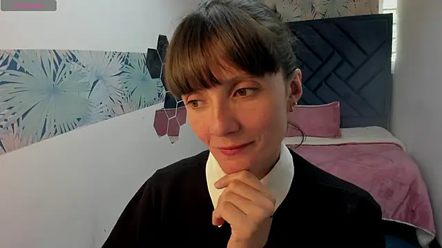 Valery More   online show from July 31, 3:13 pm