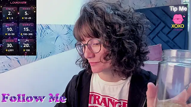 Valery More   online show from July 30, 1:23 pm