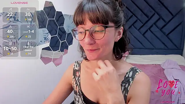 Valery More   online show from July 6, 3:03 pm