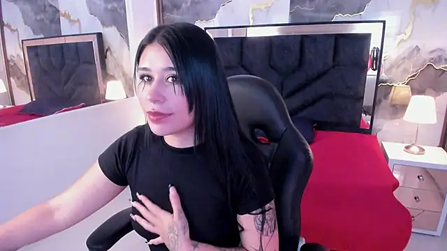 SusanVilla online show from June 23, 8:18 pm