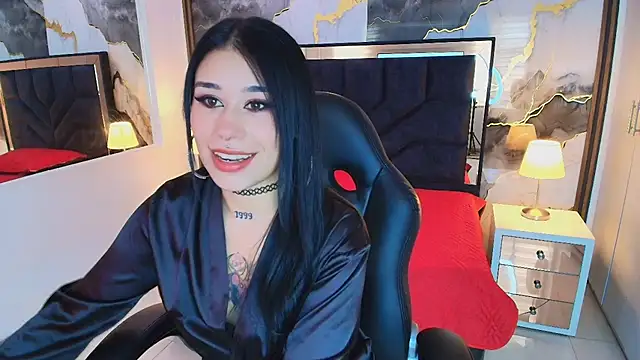 SusanVilla online show from June 27, 7:53 pm