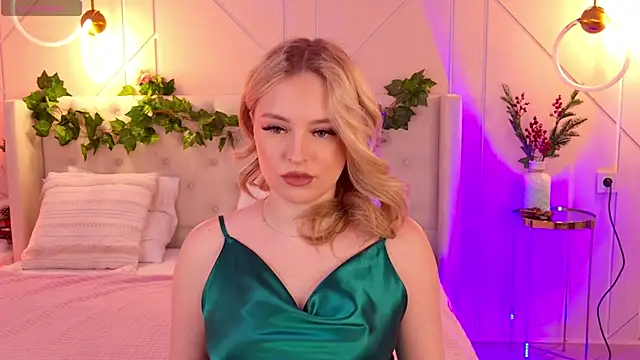 EllyLinn online show from March 19, 5:17 pm