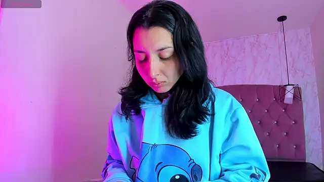 Iris  77 online show from November 16, 3:01 pm