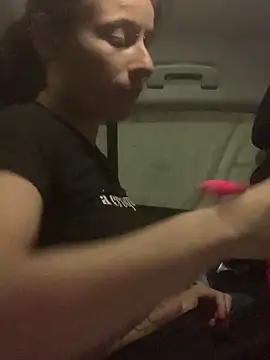 GoldenPussy1329 online show from May 17, 8:19 pm