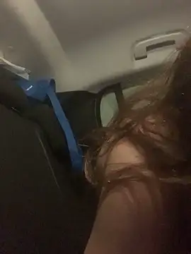 GoldenPussy1329 online show from May 7, 10:24 pm