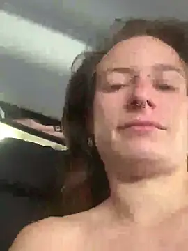 GoldenPussy1329 online show from May 18, 8:53 am