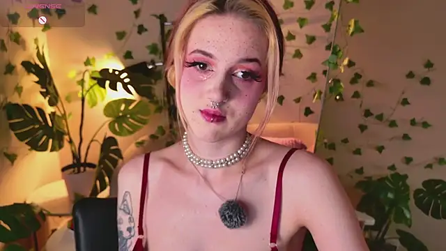 luna son online show from July 29, 10:54 pm