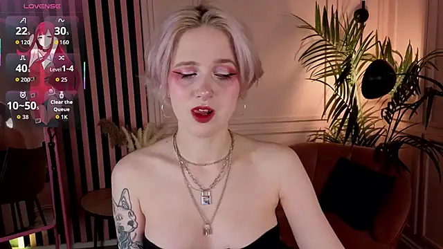 luna son online show from November 27, 6:16 am