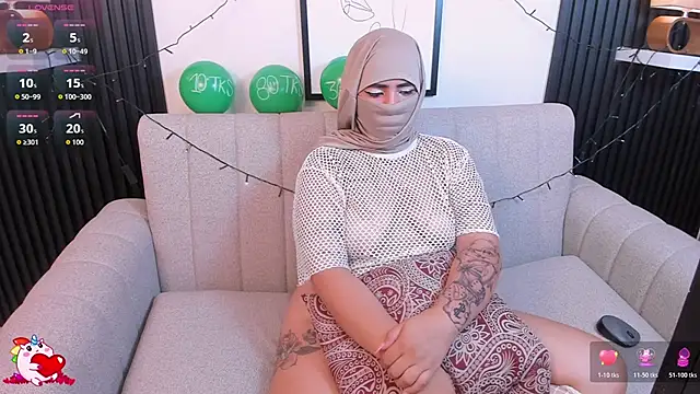 dalila gool online show from November 14, 8:03 am