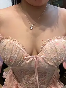 lee ly online show from February 5, 3:59 pm