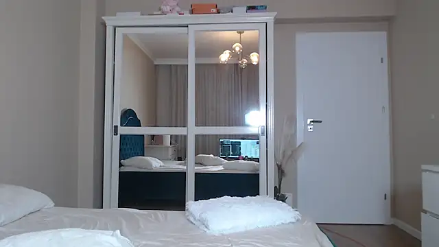 jessicahbelle online show from October 13, 12:46 am