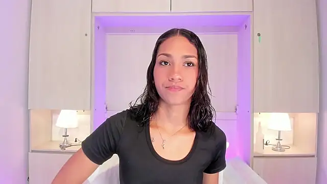 AnahiCollins online show from June 25, 11:34 am