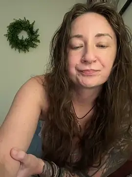 Peachy4986 online show from May 17, 12:32 am