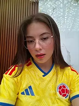 EmmaValencia  online show from July 7, 7:27 pm