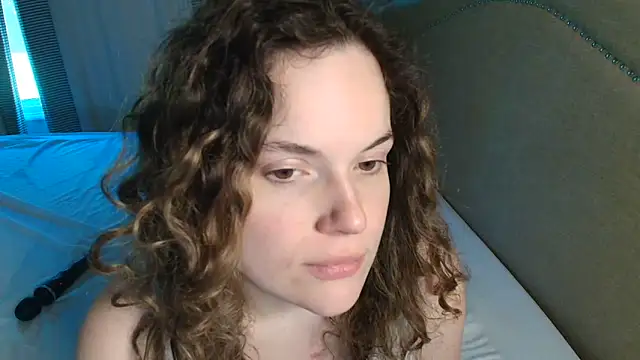 Snapshot of ClaireZX chatting on October 11, 3:26 pm ClaireZX online show from October 11, 3:26 pm