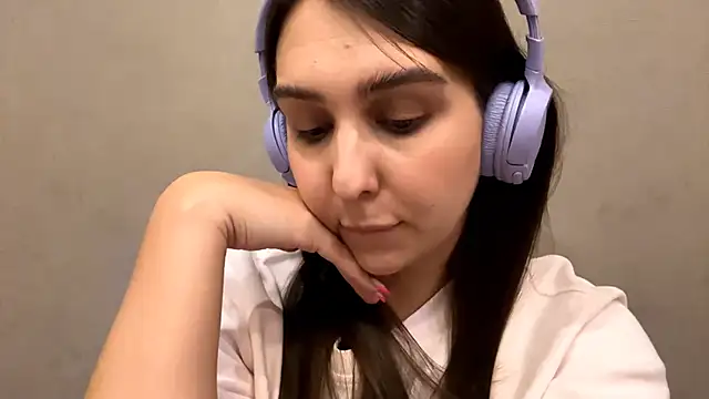 Snapshot of RoseRossi chatting on October 7, 11:25 am RoseRossi online show from October 7, 11:25 am