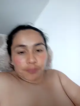 Snapshot of single-mother-indecent- chatting on October 19, 11:34 am single-mother-indecent- online show from October 19, 11:34 am