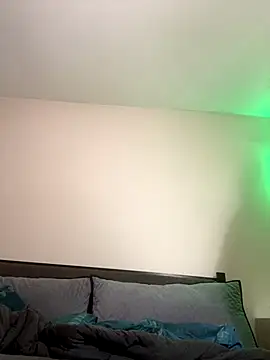 nicolette356 online show from December 18, 4:56 pm